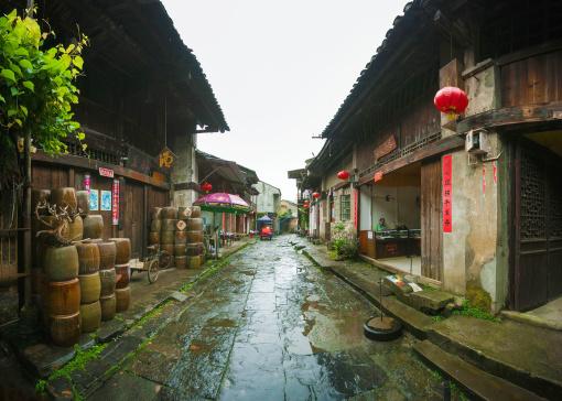 1987年，“傻”大叔花525万买下深圳第一片地，后来怎么样了？